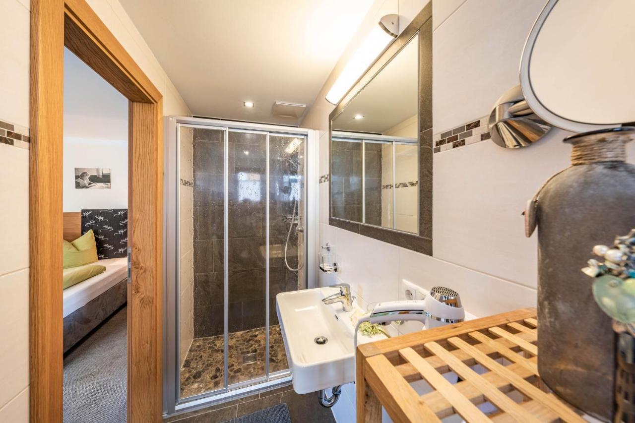 Haus Hochland Hotell Tux Exteriör bild