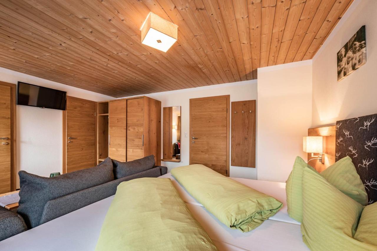 Haus Hochland Hotell Tux Exteriör bild